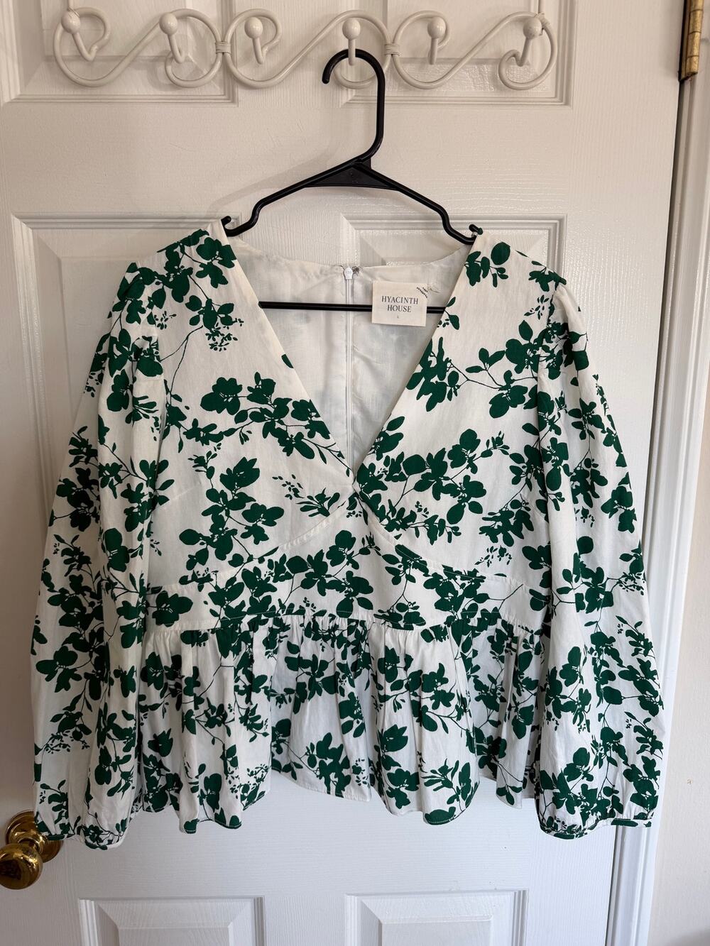 Tuckernuck Hyacinth House Elaine Blouse Top Women's L Green White Floral Peplum